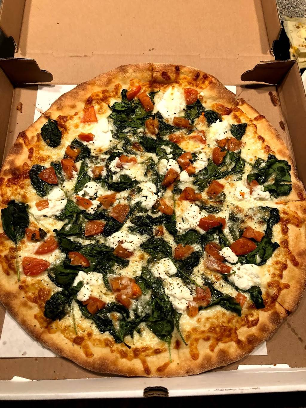 Pizzeria L’Angolo | restaurant | 4105 Main St, Philadelphia, PA 19127, USA | 2154870606 OR +1 215-487-0606