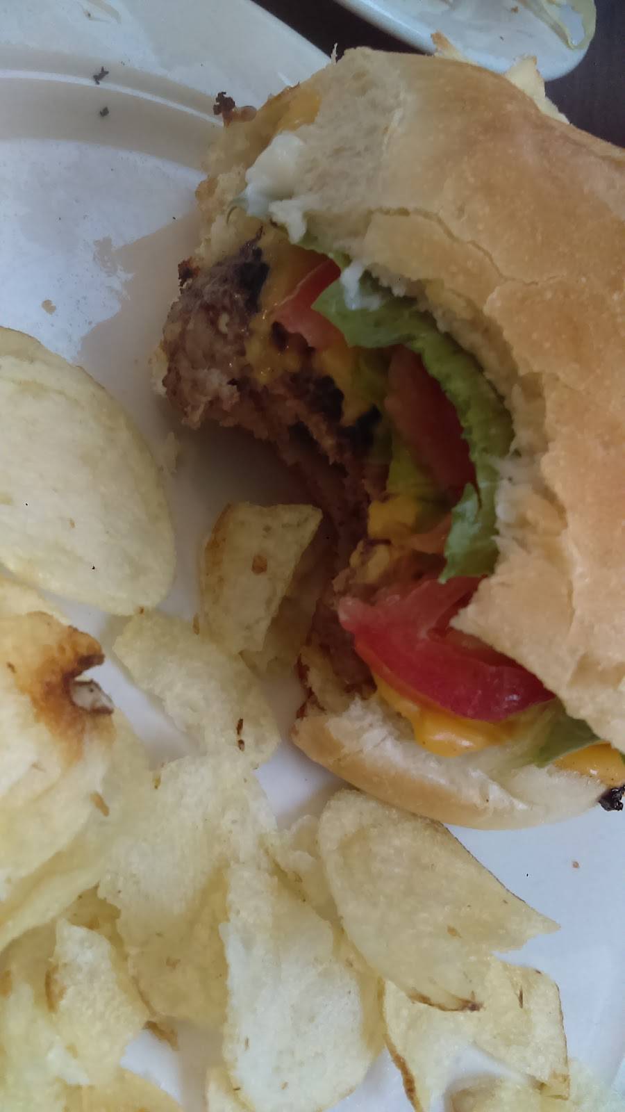 Yuk Yuk & Joes | restaurant | 15617 Courthouse Rd, Eastville, VA 23347, USA | 7576787870 OR +1 757-678-7870