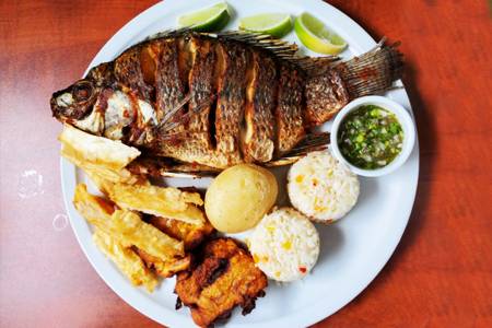 GuilloS Bistro Bar Saint-Hyacinthe | restaurant | 1360 Rue Calixa-Lavallée, Saint-Hyacinthe, QC J2S 3E8, Canada | 4385219764 OR +1 438-521-9764