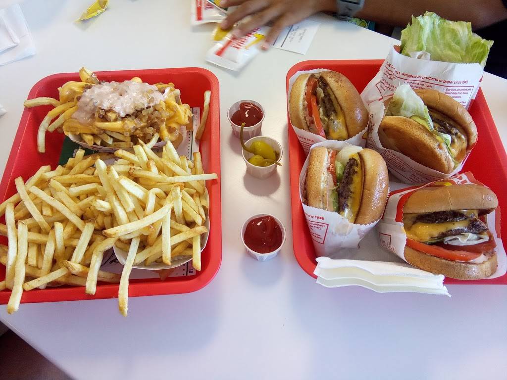 In-N-Out Burger | restaurant | 27700 Jefferson Ave, Temecula, CA 92590, USA | 8007861000 OR +1 800-786-1000