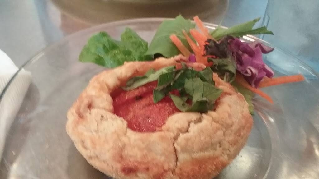 Queenies Plus | cafe | 1834 Utica Square, Tulsa, OK 74114, USA | 9187493481 OR +1 918-749-3481