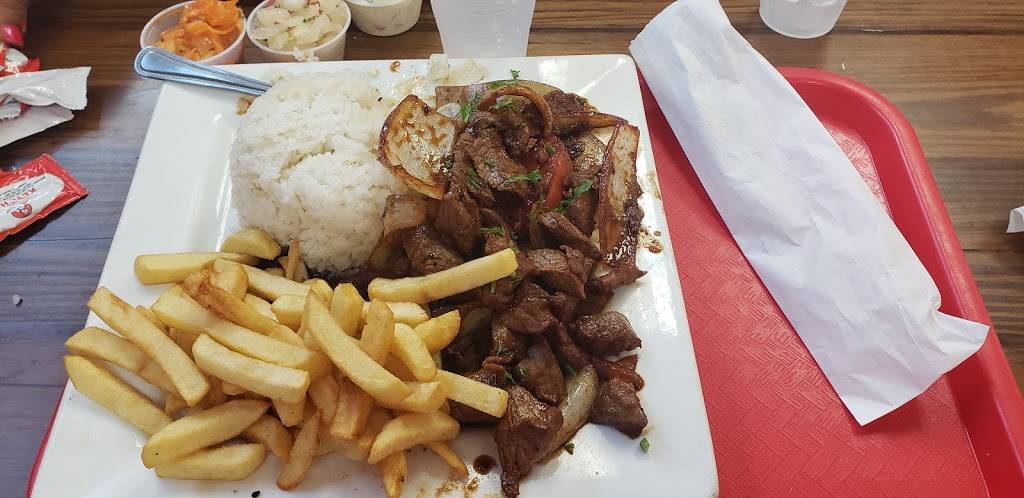 La Granja Parrilla & Seafood | restaurant | 2885 NW 36st, Miami, FL 33142, USA | 7865589933 OR +1 786-558-9933