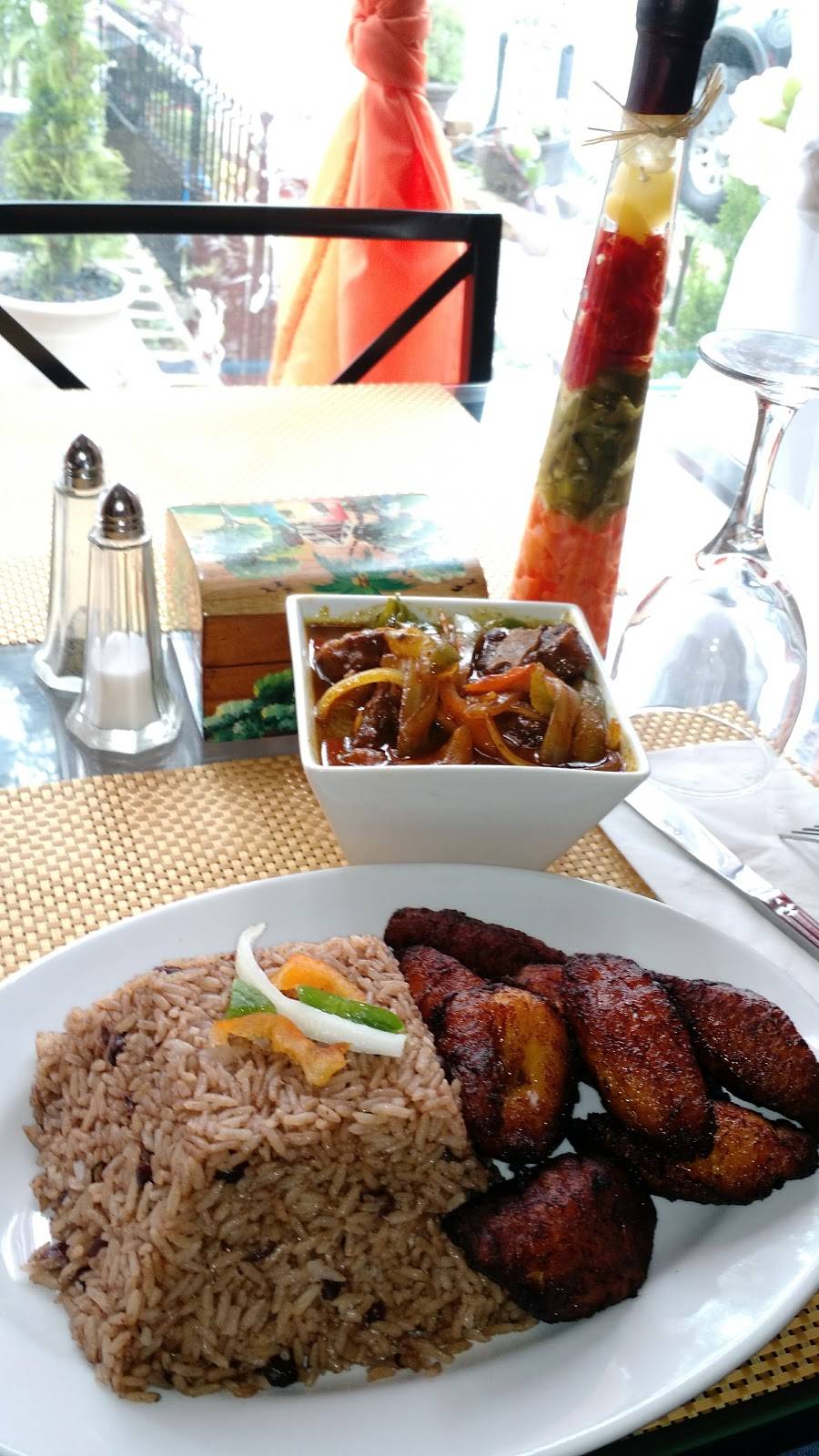 Labèl Kwizin | restaurant | 222 S Stiles St, Linden, NJ 07036, USA | 9082753946 OR +1 908-275-3946