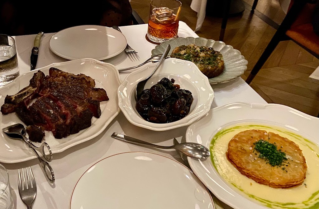 Andiron | restaurant | 3201 Allen Pkwy Suite e100, Houston, TX 77019, USA | 2819741513 OR +1 281-974-1513