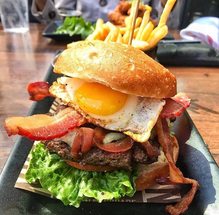 Tavern In The Square | restaurant | 318 Main St, Northborough, MA 01532, USA | 5083933111 OR +1 508-393-3111