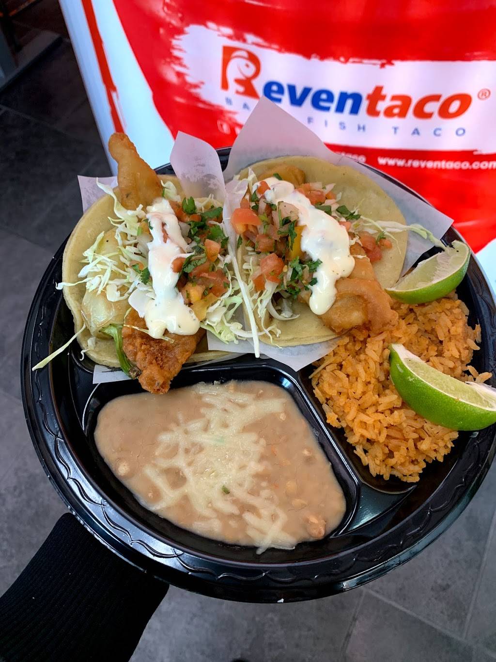 Reventaco | restaurant | 12240 La Mirada Blvd, La Mirada, CA 90638, USA | 5623511011 OR +1 562-351-1011