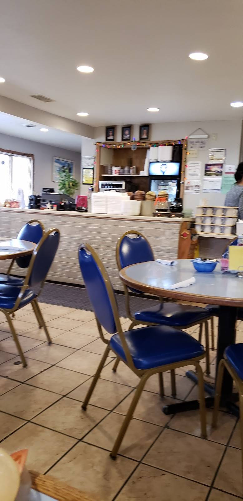 Sunrise Cafe | restaurant | 908 W Main St, Le Grand, IA 50142, USA | 6414792280 OR +1 641-479-2280