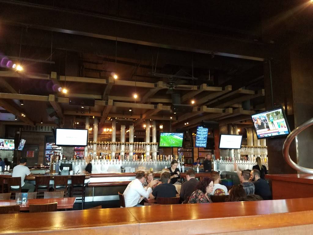 Yard House | restaurant | 620 Spectrum Center Dr, Irvine, CA 92618, USA | 9497539373 OR +1 949-753-9373