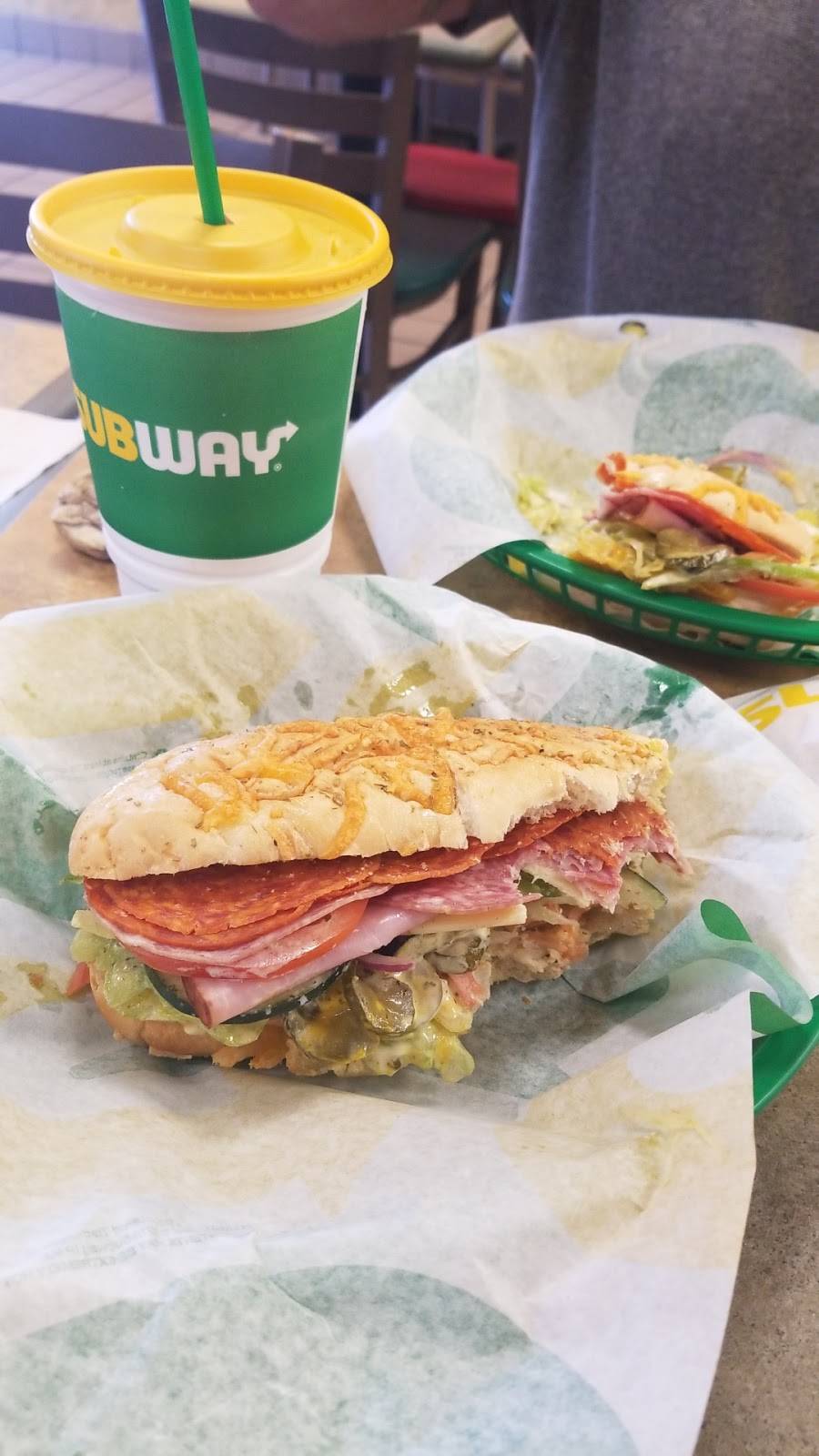 Subway | restaurant | 1301 E Houston Ave, Visalia, CA 93292, USA | 5597388080 OR +1 559-738-8080