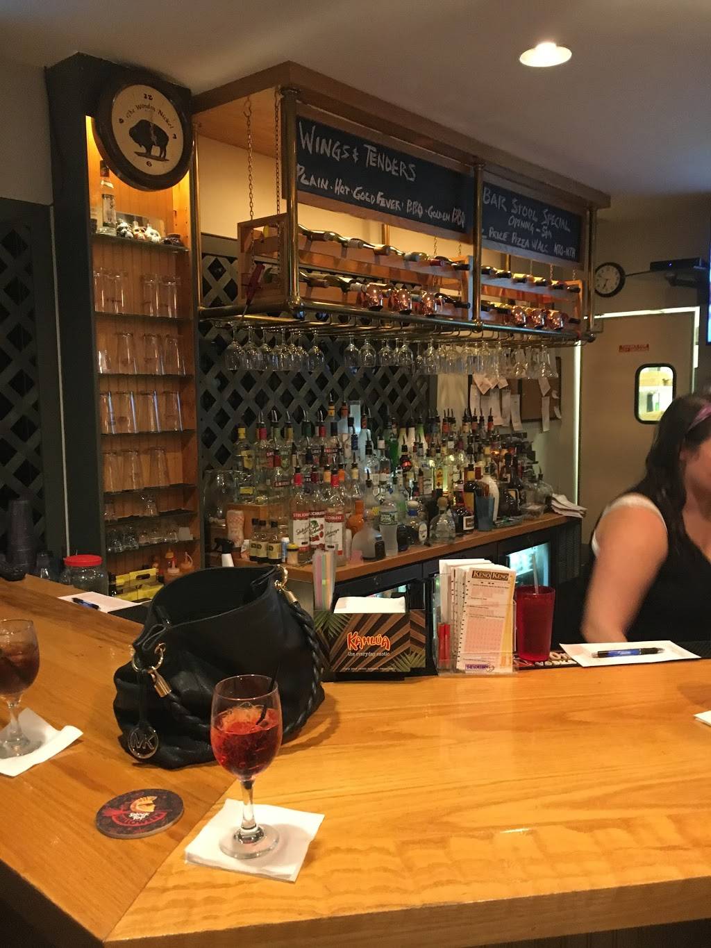 Stoneys Pub & Pizza | restaurant | 456 W Grove St, Middleborough, MA 02346, USA | 5089231100 OR +1 508-923-1100