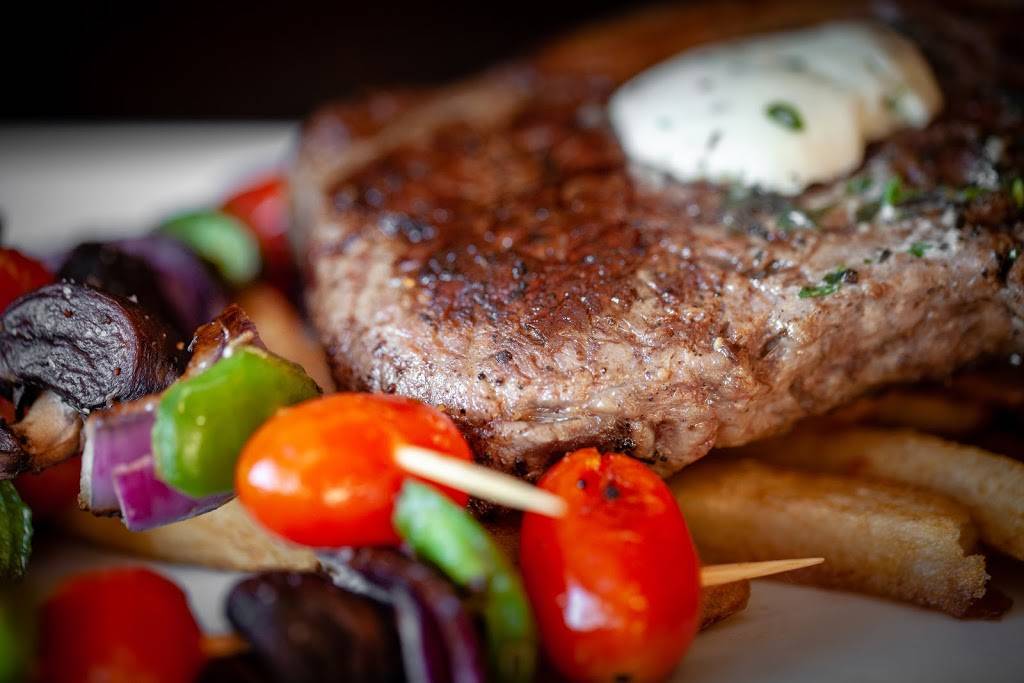 b One Loudoun | restaurant | 20416 Exchange St, Ashburn, VA 20147, USA | 7037232900 OR +1 703-723-2900