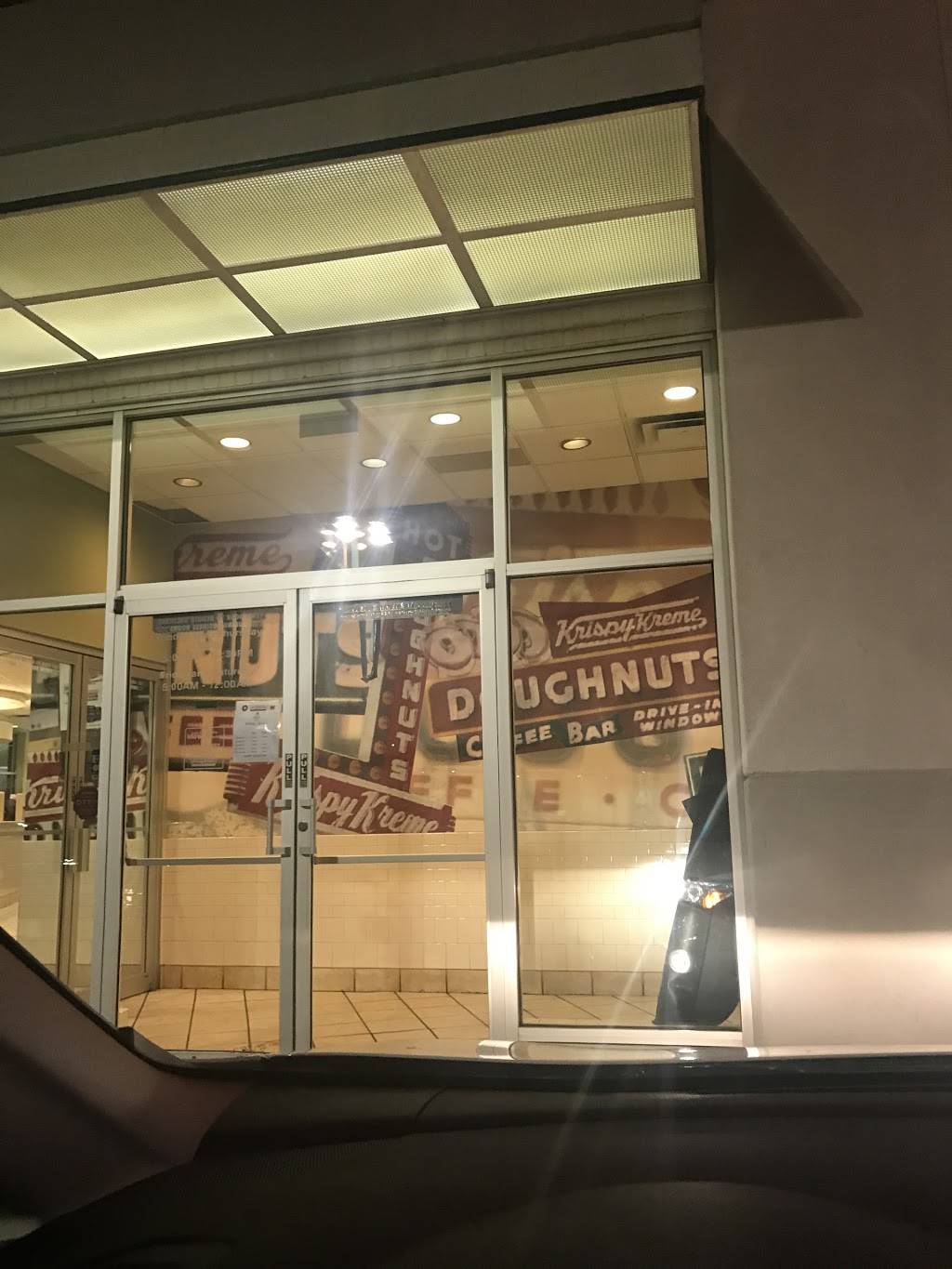 Krispy Kreme | bakery | 7777 E Central Ave, Wichita, KS 67206, USA | 3166183688 OR +1 316-618-3688