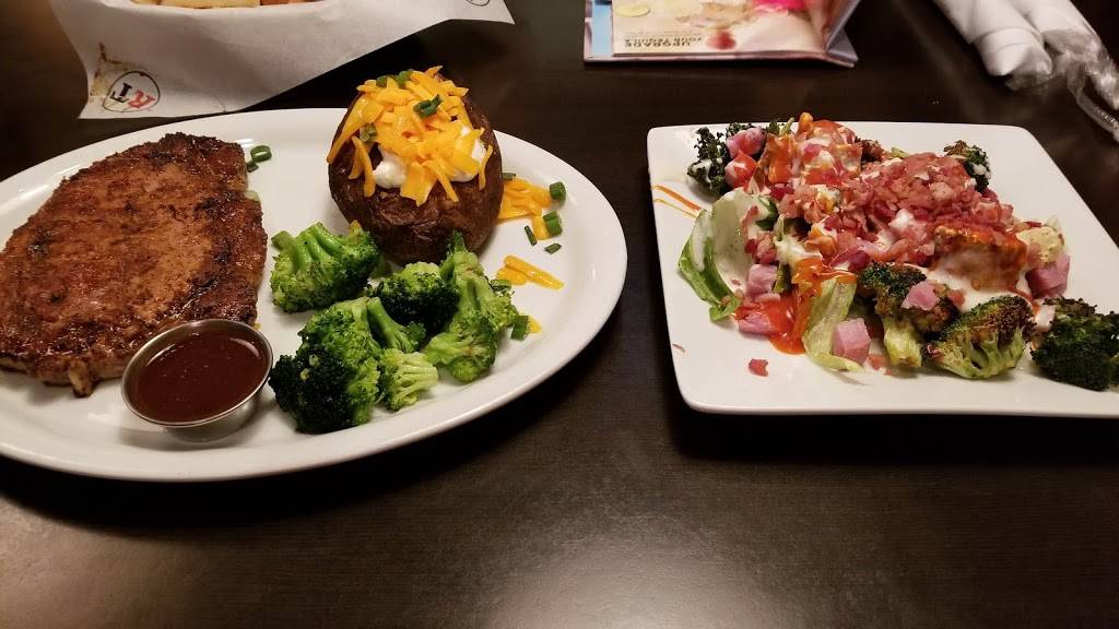 Ruby Tuesday | restaurant | 5530 S Scatterfield Rd, Anderson, IN 46013, USA | 7656432496 OR +1 765-643-2496