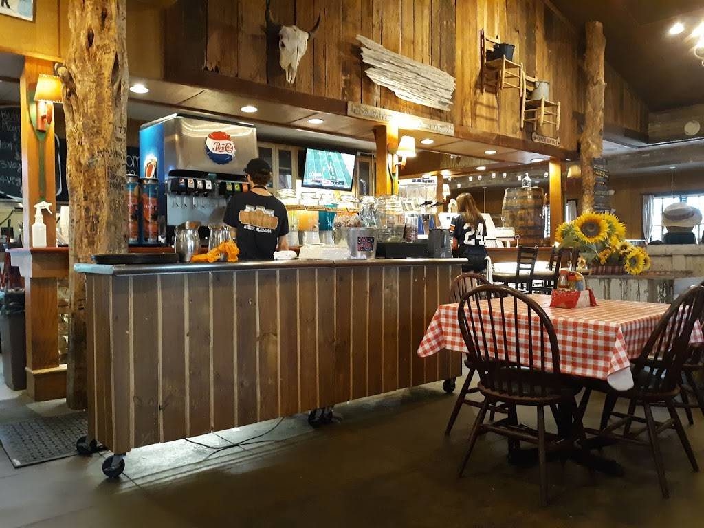 The Mason Jar | restaurant | 1936 S College St, Auburn, AL 36832, USA | 3347340270 OR +1 334-734-0270