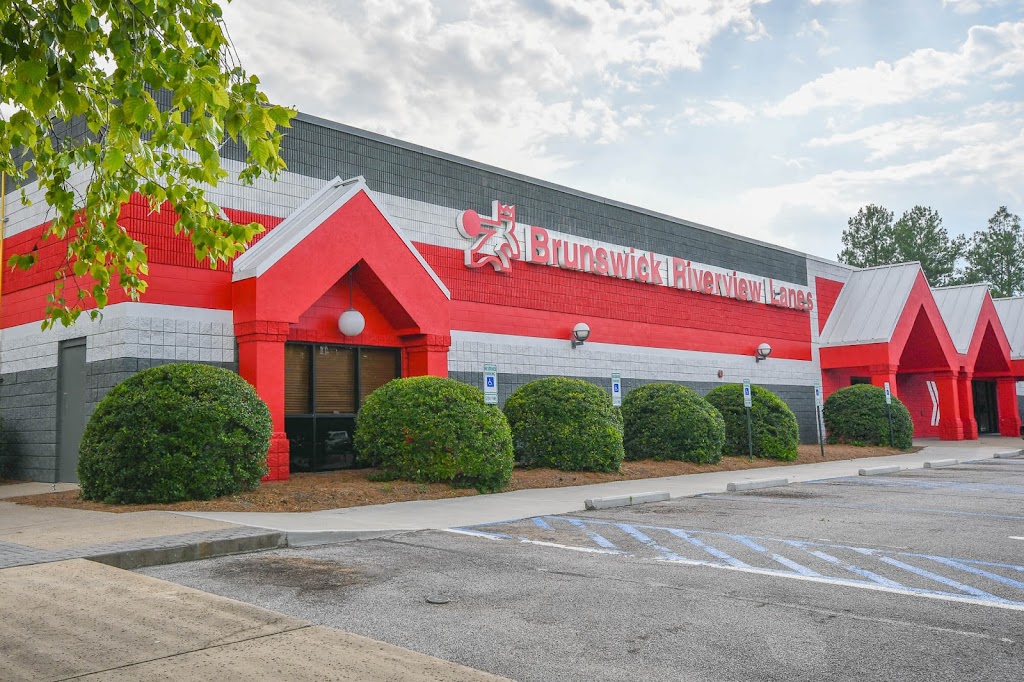 Bowlero Riverview | restaurant | 2908 Riverview Rd, Birmingham, AL 35242, USA | 2059913900 OR +1 205-991-3900