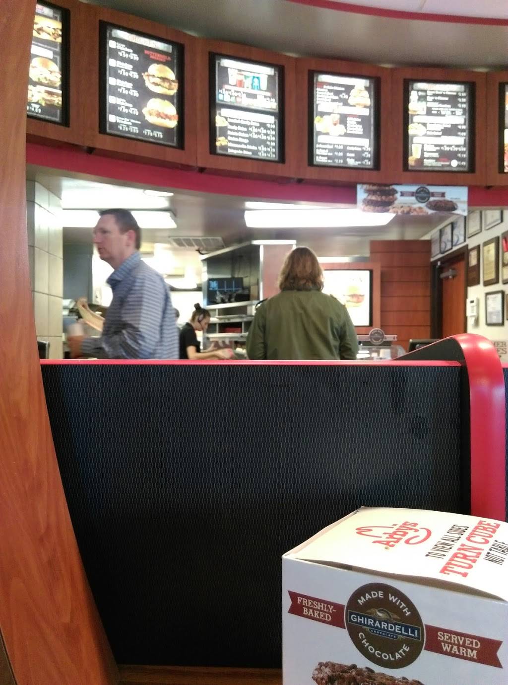 Arbys | meal takeaway | 1425 Q St, Lincoln, NE 68508, USA | 4024767114 OR +1 402-476-7114