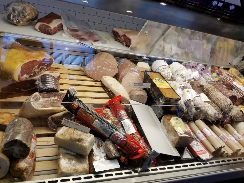 St. James Cheese Company - Uptown | restaurant | 5004 Prytania St, New Orleans, LA 70115, USA | 5048994737 OR +1 504-899-4737