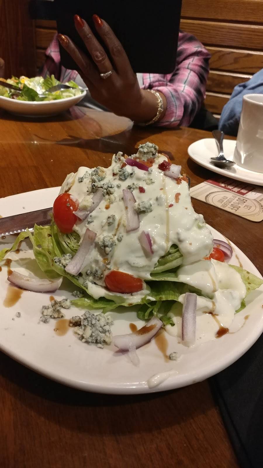 Outback Steakhouse | restaurant | 9600 US-441, Leesburg, FL 34788, USA | 3523656222 OR +1 352-365-6222