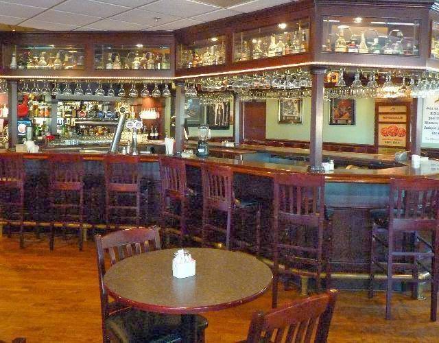 Lexus Resto-Bar | restaurant | 210 Centrum Blvd, Orléans, ON K1E 3V7, Canada | 6138307282 OR +1 613-830-7282