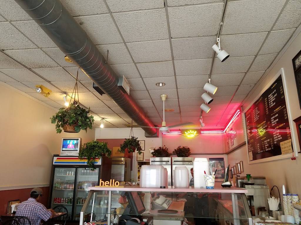 Crown Cafe | meal takeaway | 106 Main St, Watertown, MA 02472, USA | 6179239219 OR +1 617-923-9219