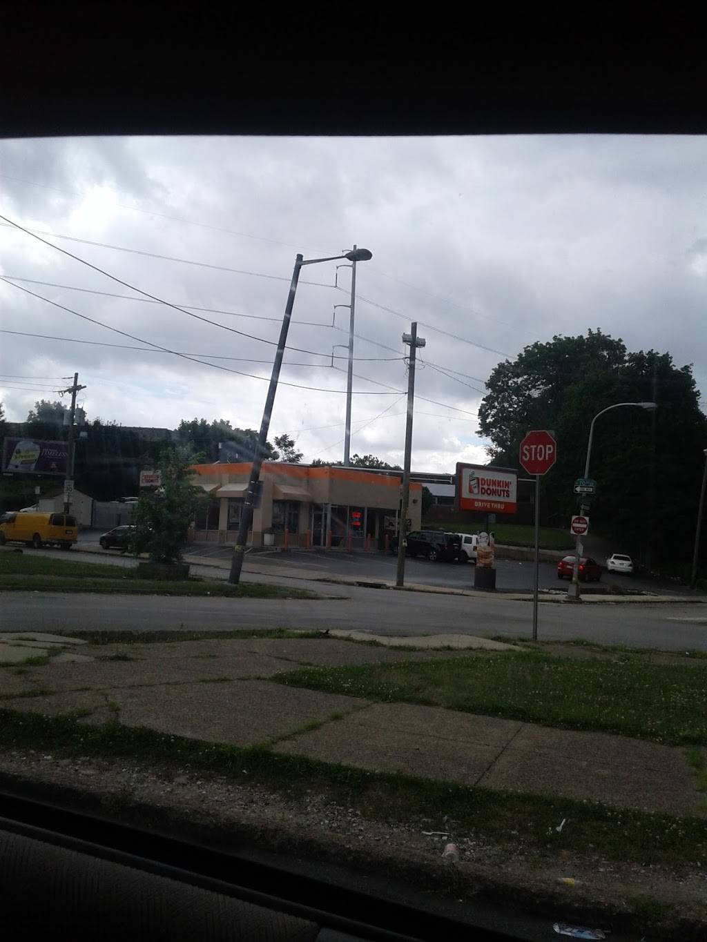 Dunkin | cafe | 7000 Chester Ave, Philadelphia, PA 19142, USA | 2157298238 OR +1 215-729-8238