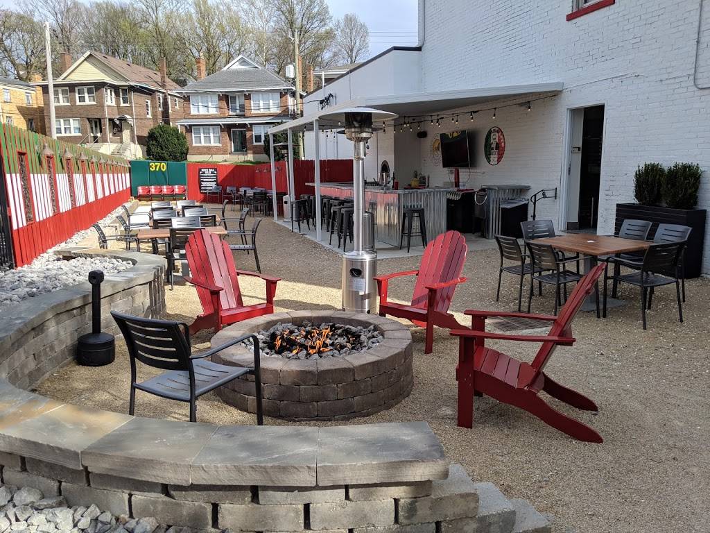 Sorrentos Italian Joint | restaurant | 5143 Montgomery Rd, Cincinnati, OH 45212, USA | 5135315070 OR +1 513-531-5070