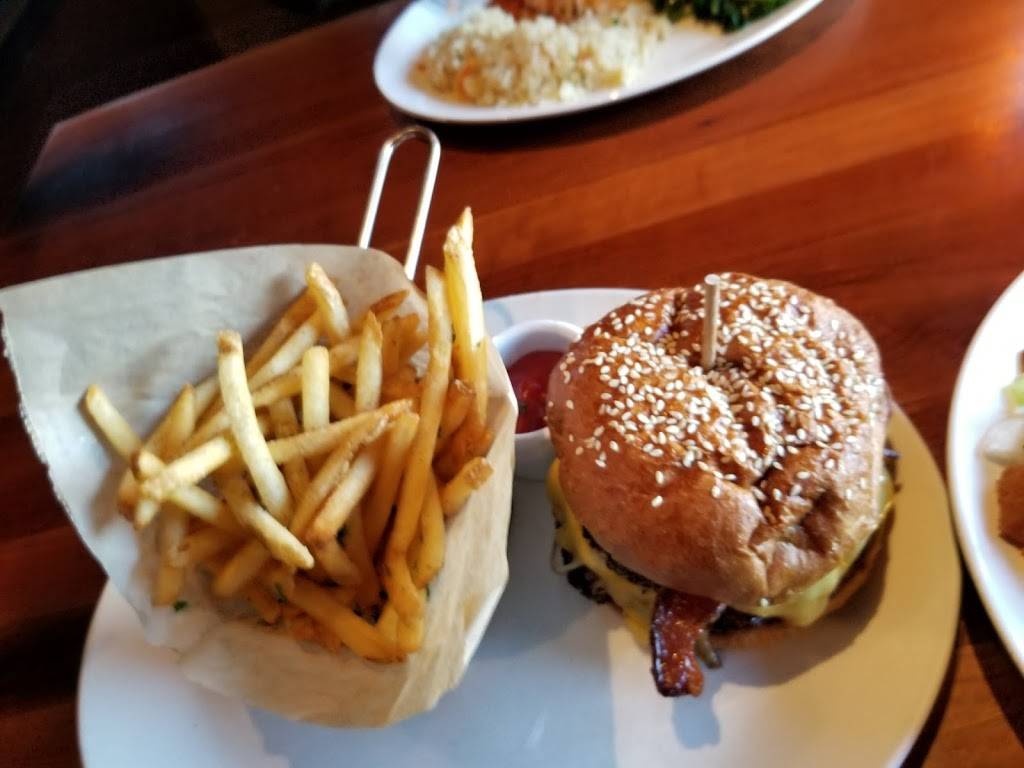 Stoney River Steakhouse and Grill | restaurant | 2860 Cumberland Mall SE #1640, Atlanta, GA 30339, USA | 6783059229 OR +1 678-305-9229