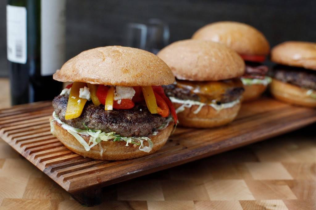 Zinburger | restaurant | 6390 E Grant Rd, Tucson, AZ 85715, USA | 5202982020 OR +1 520-298-2020