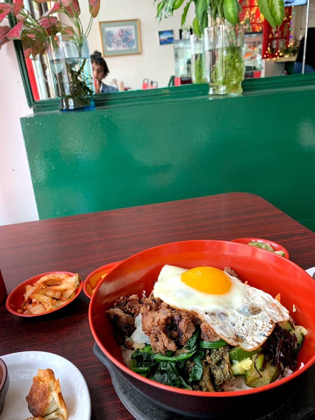 Onions Cafe | restaurant | 340 N Queen St, Lancaster, PA 17603, USA | 7173968777 OR +1 717-396-8777