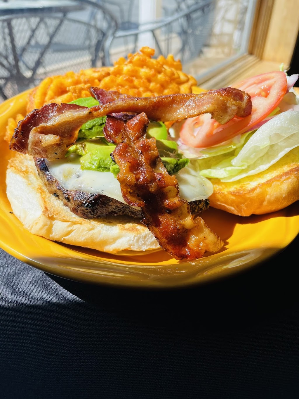 Rockyz Cafe llc | restaurant | 2475 university ave suite k And l, Green Bay, WI 54302, USA | 9203931475 OR +1 920-393-1475