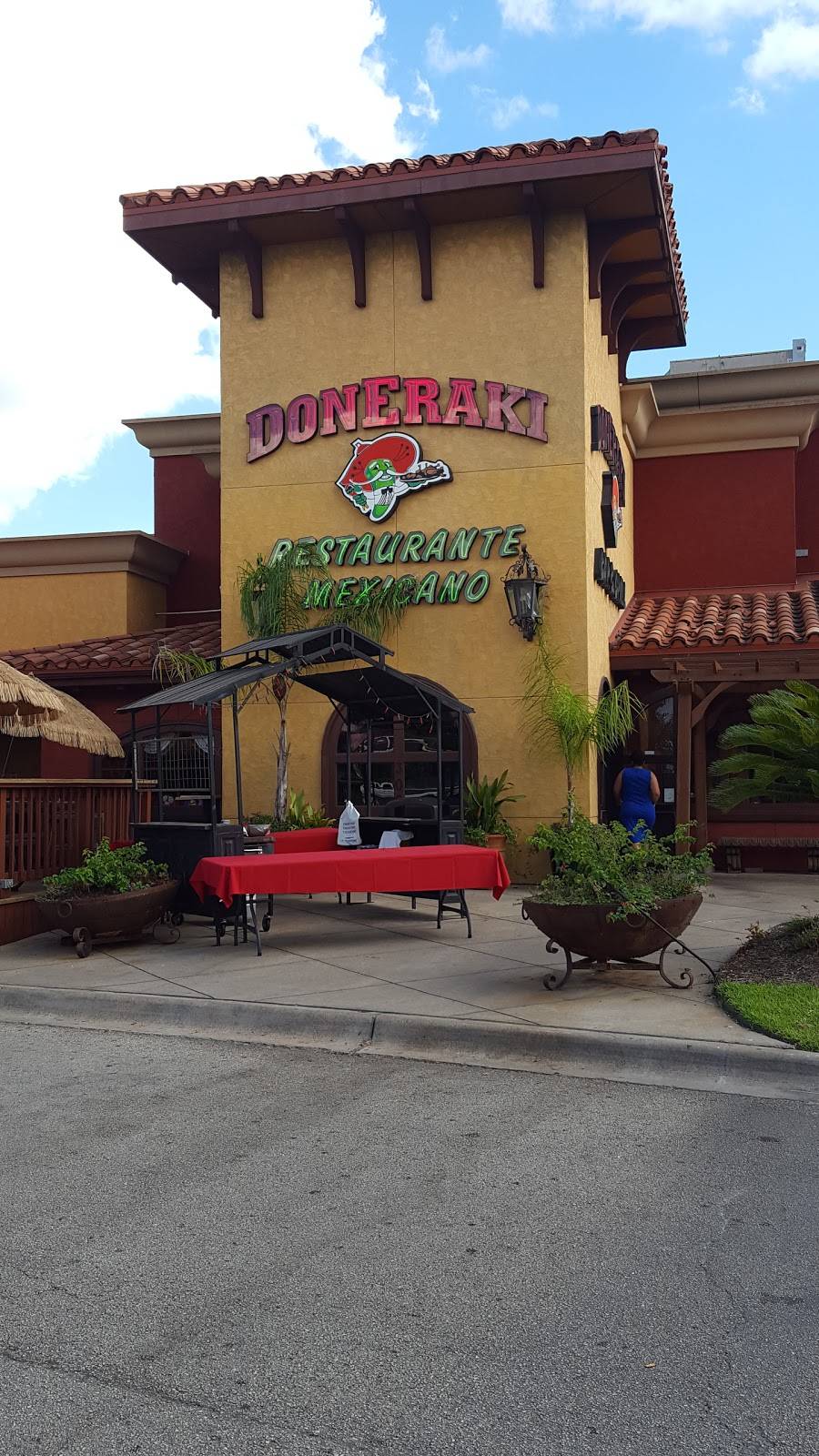 Doneraki Gulfgate | restaurant | 300 Gulfgate Mall, Houston, TX 77087, USA | 7136456400 OR +1 713-645-6400