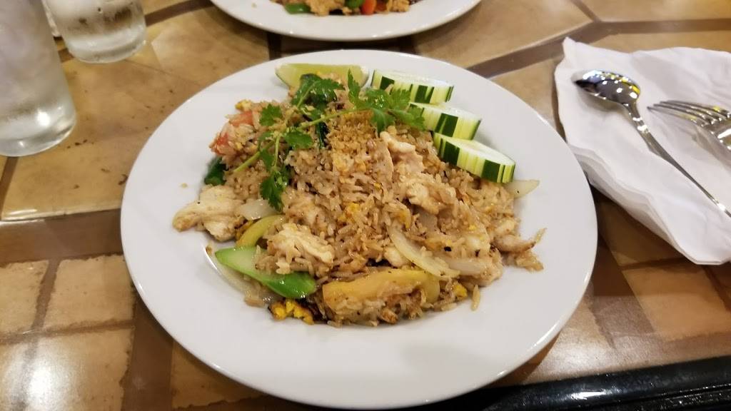 Hunsa Thai Kitchen | restaurant | 4622 E NASA Pkwy, Seabrook, TX 77586, USA | 2815326339 OR +1 281-532-6339