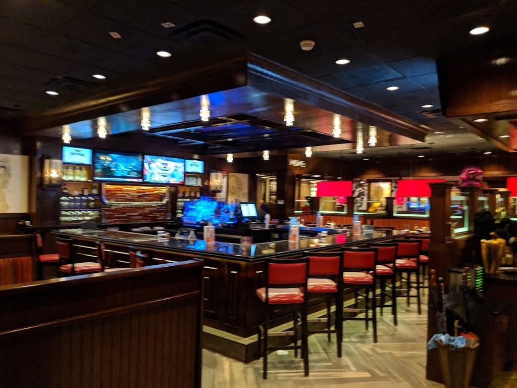 Delmonicos Italian Steakhouse | restaurant | 125 White Spruce Blvd, Rochester, NY 14623, USA | 5854244242 OR +1 585-424-4242