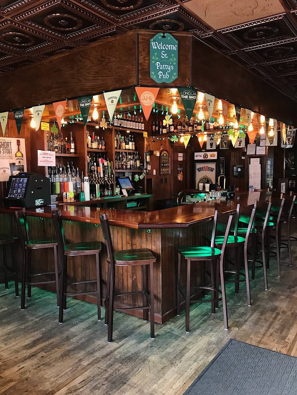 Mollys Pub | restaurant | 253 E Chestnut St, Lancaster, PA 17602, USA | 7178244535 OR +1 717-824-4535