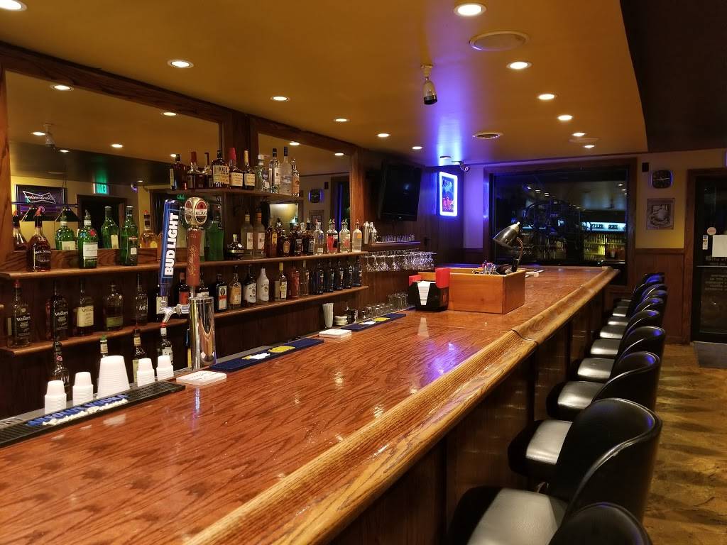 The Region Bar & Grill | restaurant | 4450 Cleveland St, Gary, IN 46408, USA | 2199803558 OR +1 219-980-3558