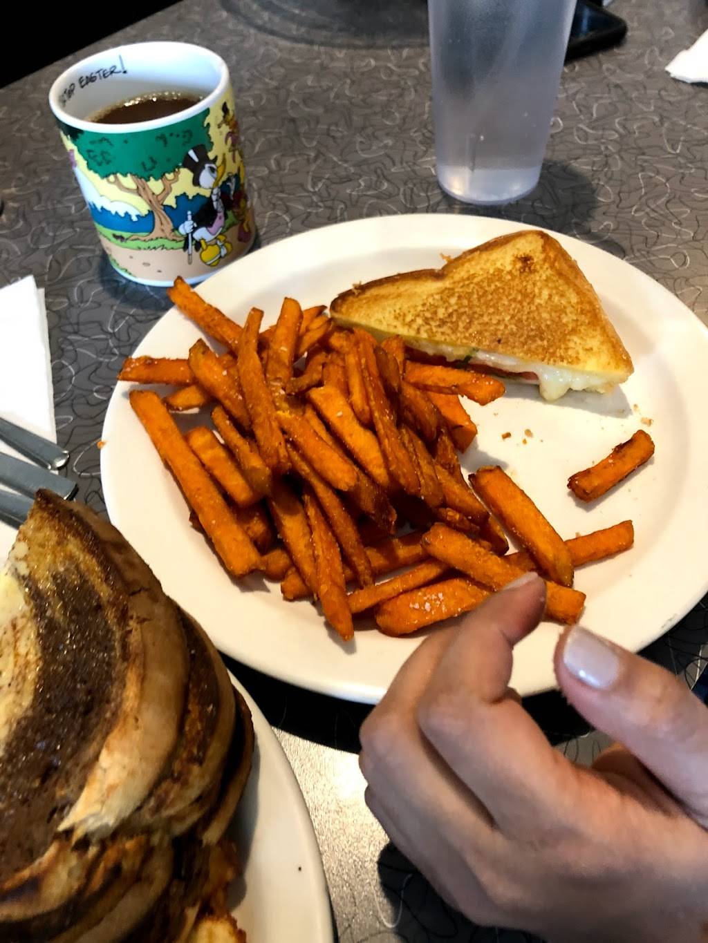 Allston Diner | restaurant | 431 Cambridge St, Allston, MA 02134, USA | 6172088741 OR +1 617-208-8741