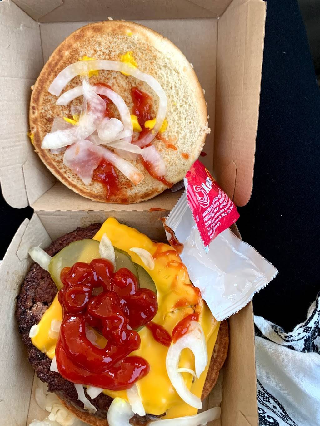 McDonalds | cafe | 4601 Coffee Rd, Bakersfield, CA 93312, USA | 6615877284 OR +1 661-587-7284