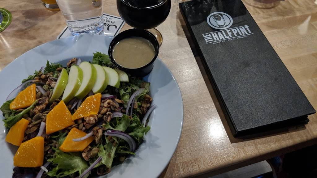 The Half Pint | restaurant | 671 High St, Worthington, OH 43085, USA | 6143969119 OR +1 614-396-9119