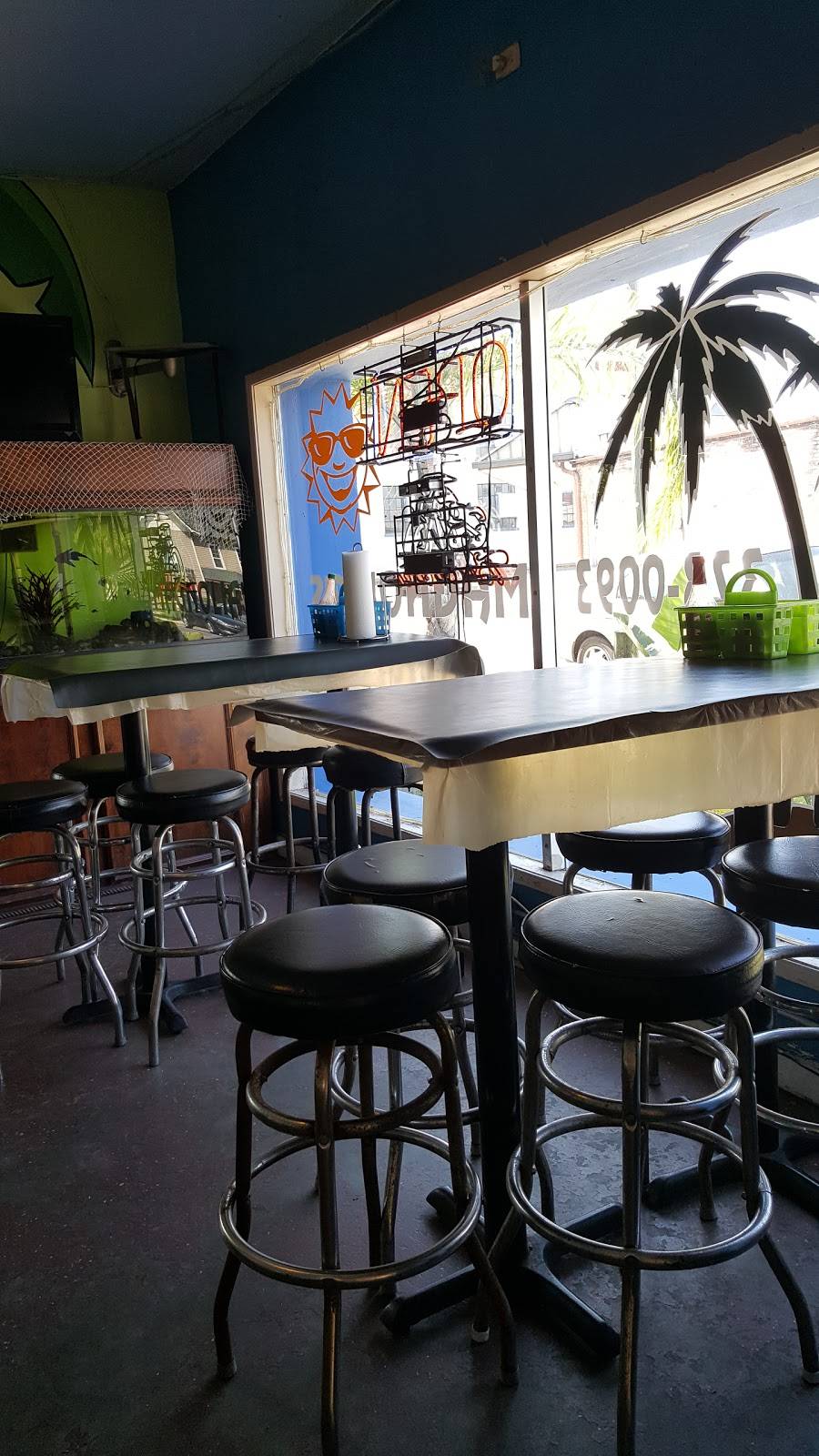 Magnolias Oyster Bar | restaurant | 201 W Magnolia St, Leesburg, FL 34748, USA | 3523230093 OR +1 352-323-0093