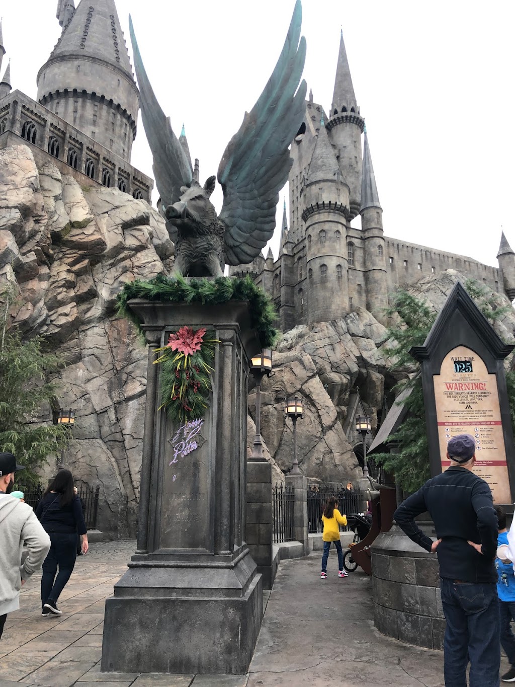 Cinnabon | bakery | 100 Universal City Plaza, Universal City, CA 91608, USA | 8189274197 OR +1 818-927-4197