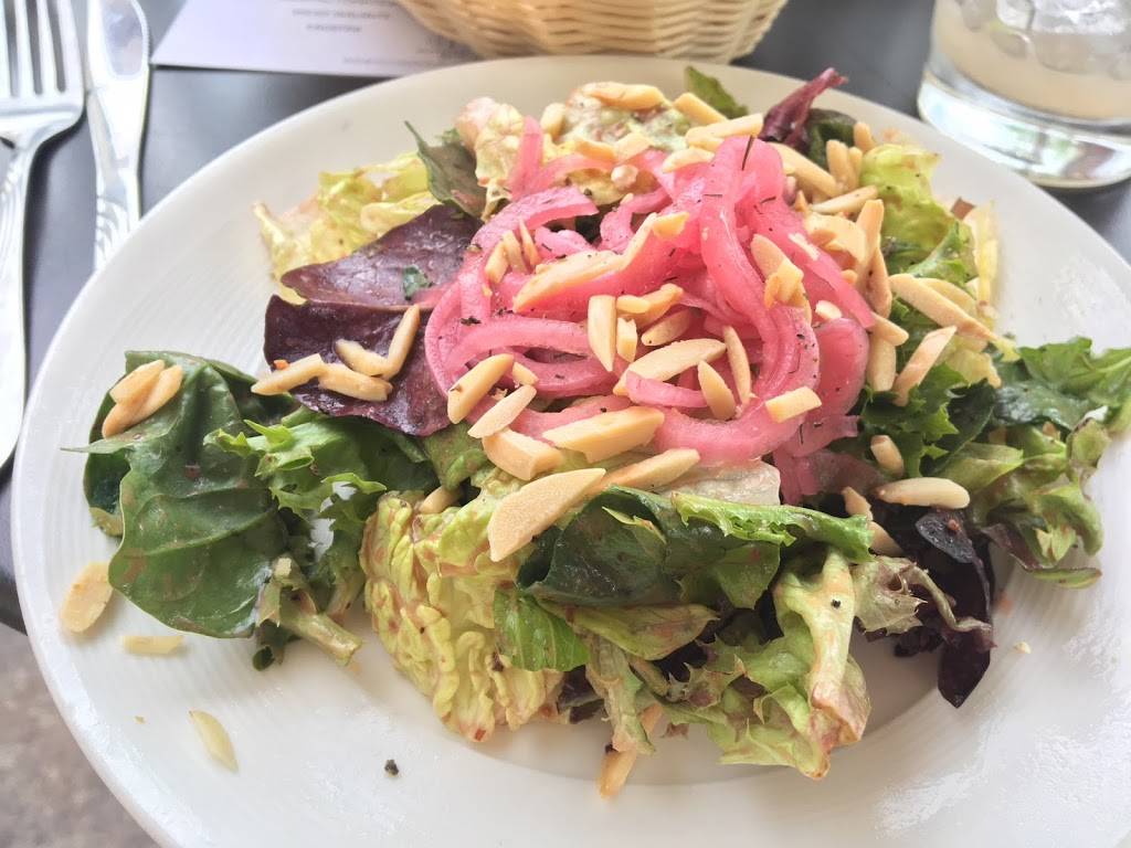 Palette Bistro | restaurant | 321 Bay St, Petoskey, MI 49770, USA | 2313483321 OR +1 231-348-3321