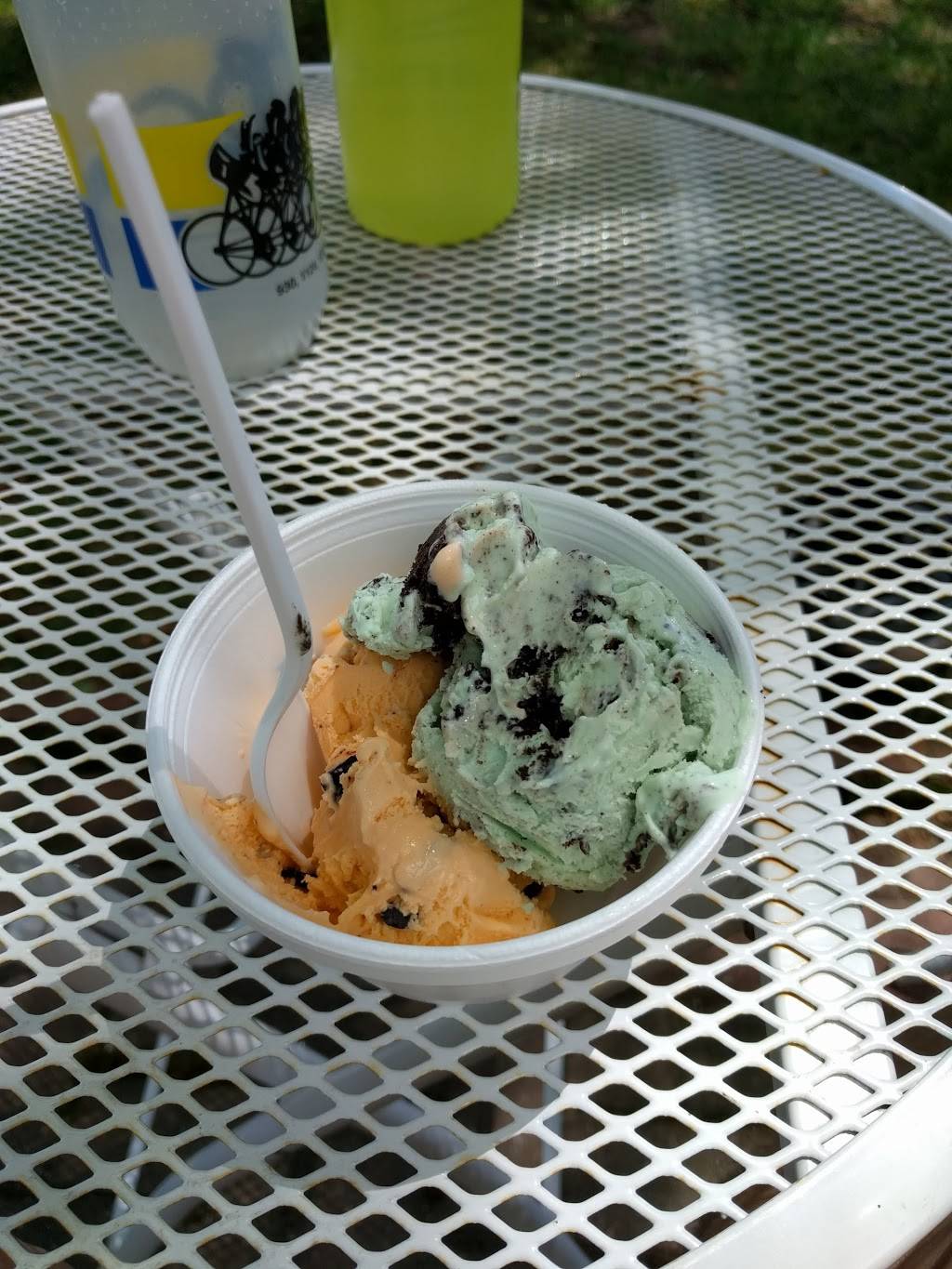 Paoli Bread and Brat Haus | restaurant | 6890 Paoli Rd, Belleville, WI 53508, USA | 6086363320 OR +1 608-636-3320