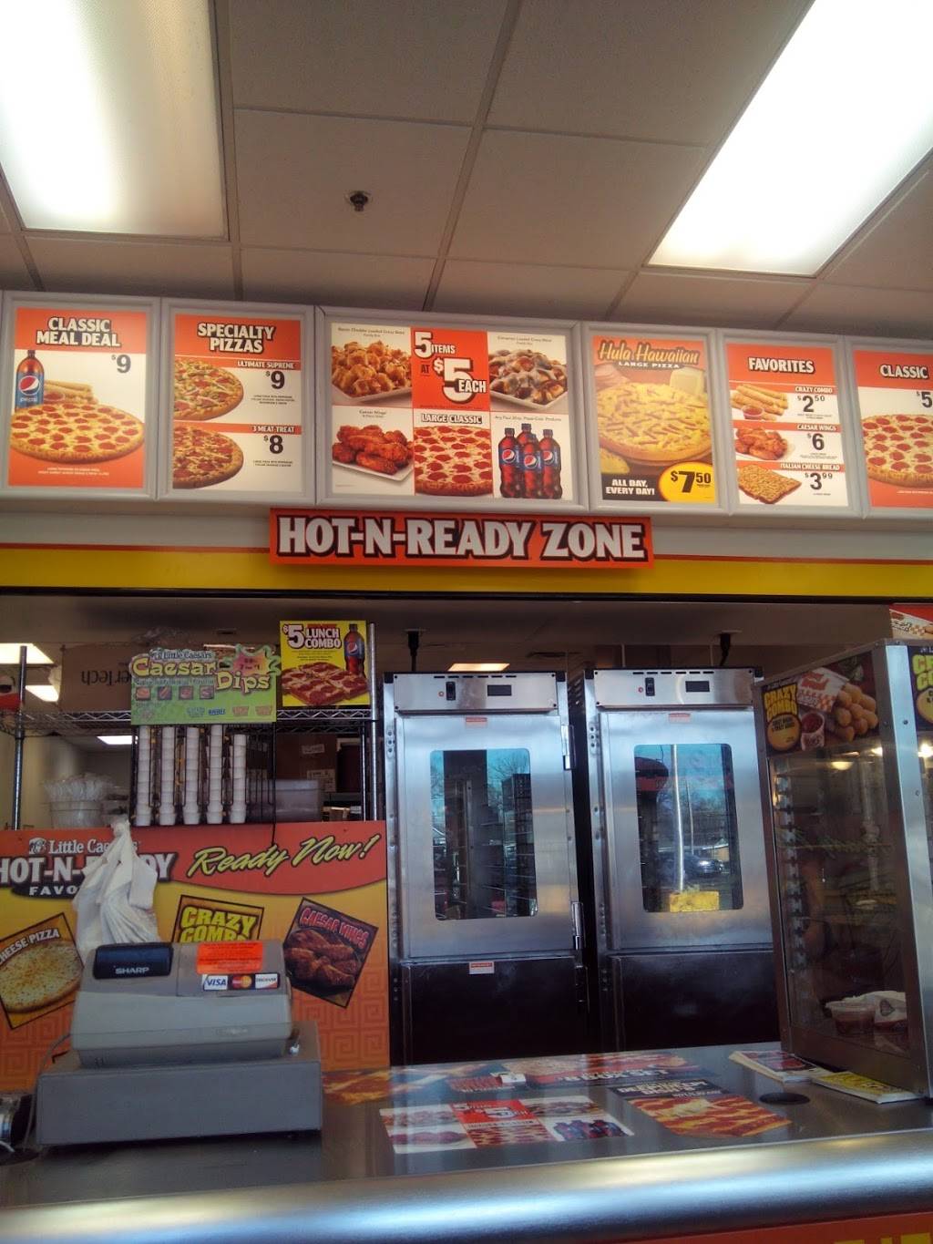 Little Caesars Pizza | meal takeaway | 921 E 4th Ave, Hutchinson, KS 67501, USA | 6202596771 OR +1 620-259-6771