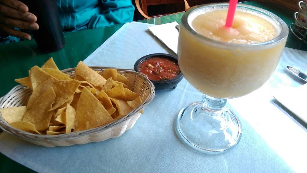 Tonis Kitchen | restaurant | 24194 Lake Dr, Crestline, CA 92325, USA | 9093389377 OR +1 909-338-9377