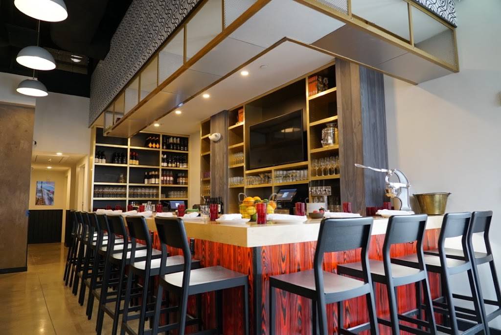 Michaels Genuine Food & Drink - CLEVELAND | restaurant | 3427 Tuttle Rd, Shaker Heights, OH 44122, USA | 2162308022 OR +1 216-230-8022