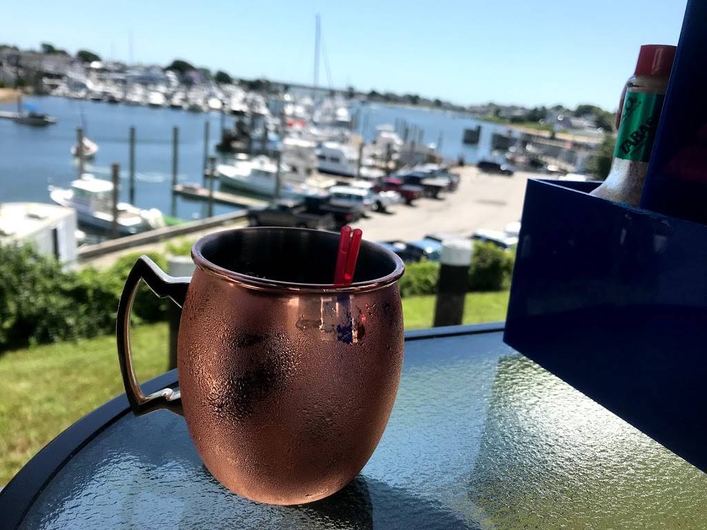 The Dockside Restsurant | restaurant | 110 School St, Hyannis, MA 02601, USA | 5088274355 OR +1 508-827-4355