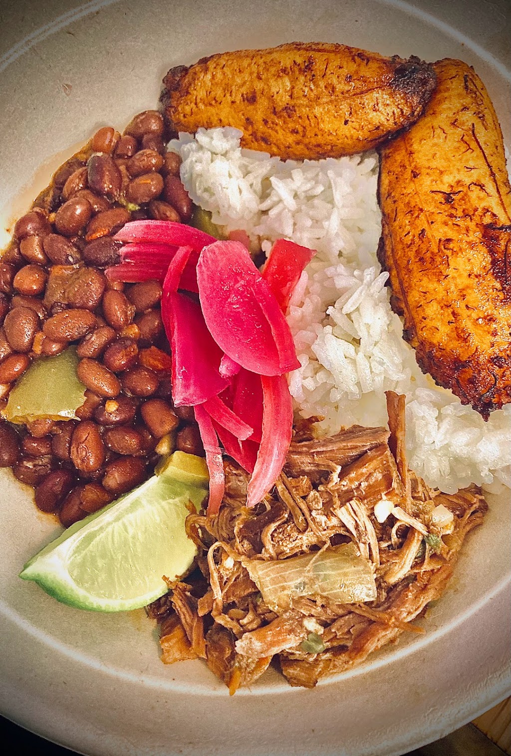 Suárez Bakery & Barra | bakery | 1115 N Brevard St Stall #4, Charlotte, NC 28206, USA | 9802731788 OR +1 980-273-1788