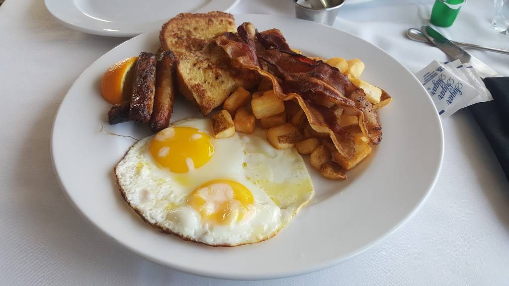 JJ Astor Restaurant and Lounge | restaurant | 505 W Superior St, Duluth, MN 55802, USA | 2187228439 OR +1 218-722-8439