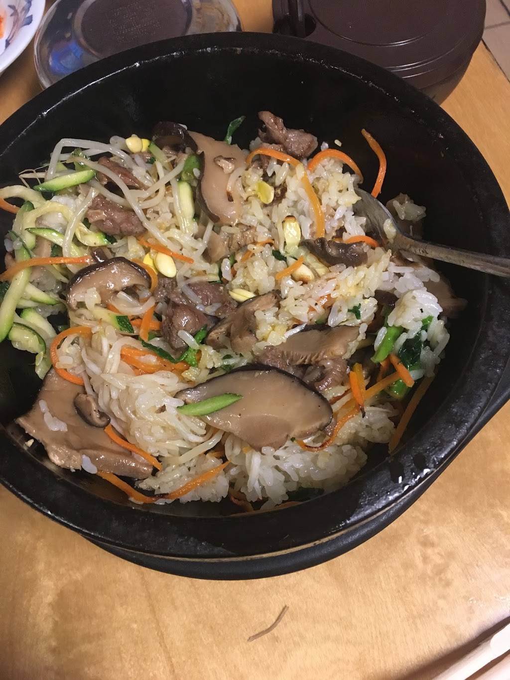 Ham Hung Restaurant | restaurant | 3109 W Olympic Blvd, Los Angeles, CA 90006, USA | 2133811520 OR +1 213-381-1520