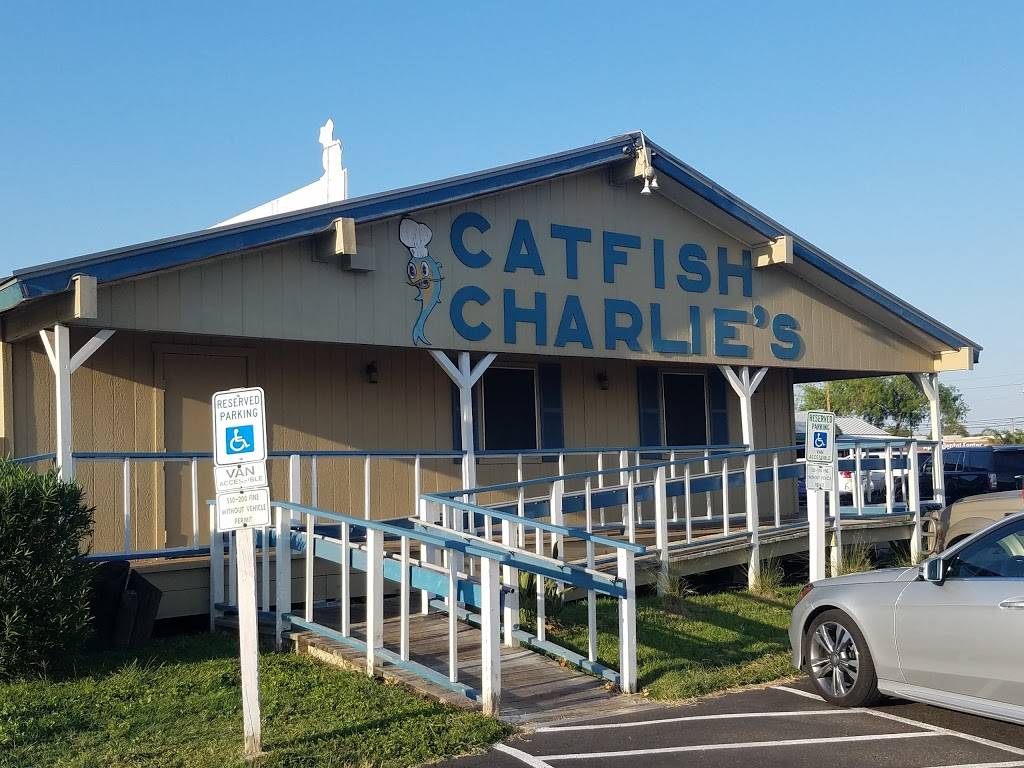 Catfish Charlies | restaurant | 5830 McArdle Rd #12, Corpus Christi, TX 78412, USA | 3619930363 OR +1 361-993-0363